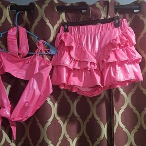Pink Ruffled Womens Short Set.. Nerver Worn..